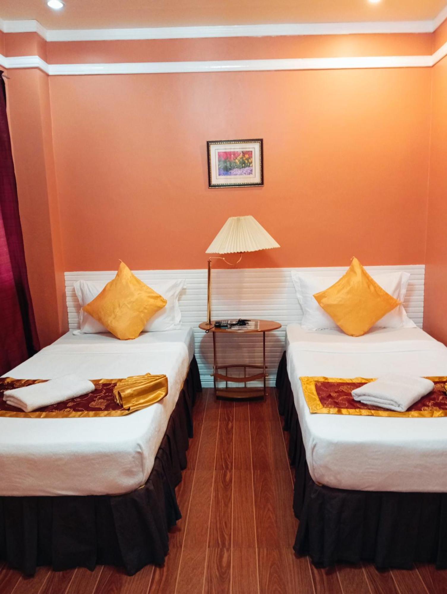 Ladolcevita Inland Resort Cabadbaran Bagian luar foto